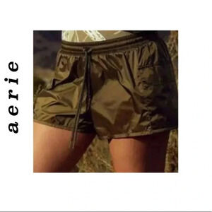🆕 Offline by Aerie Nylon Shine Short Olive L🆕